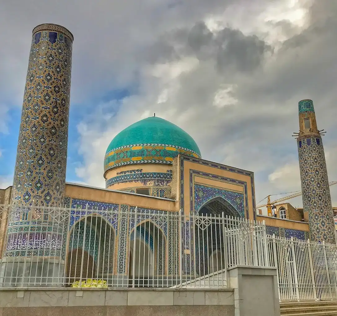 مسجد هفتاد و دو تن (شاه مسجد)