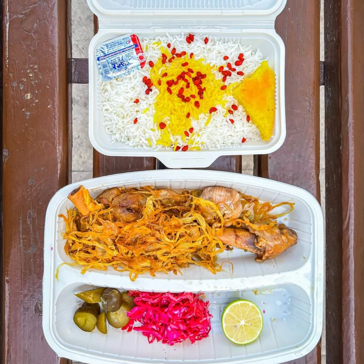 غذای بیرون بر رستوران احسان مشهد