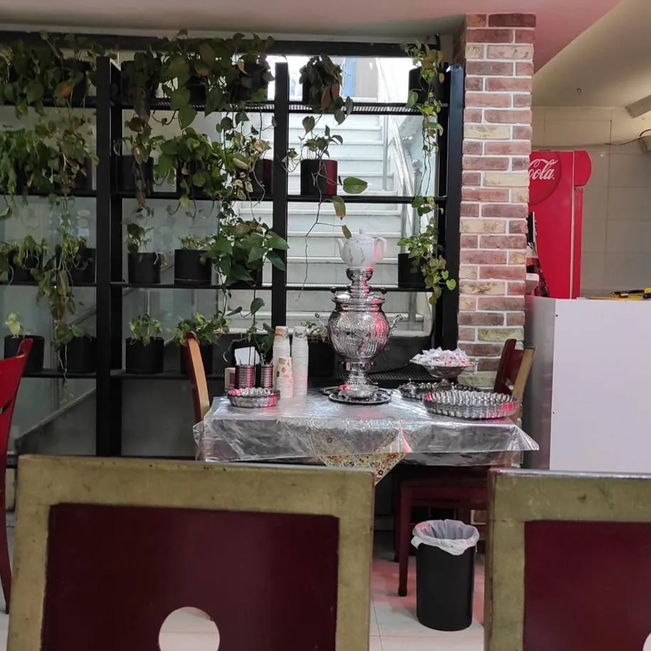 چای رایگان رستوران علی مشهد