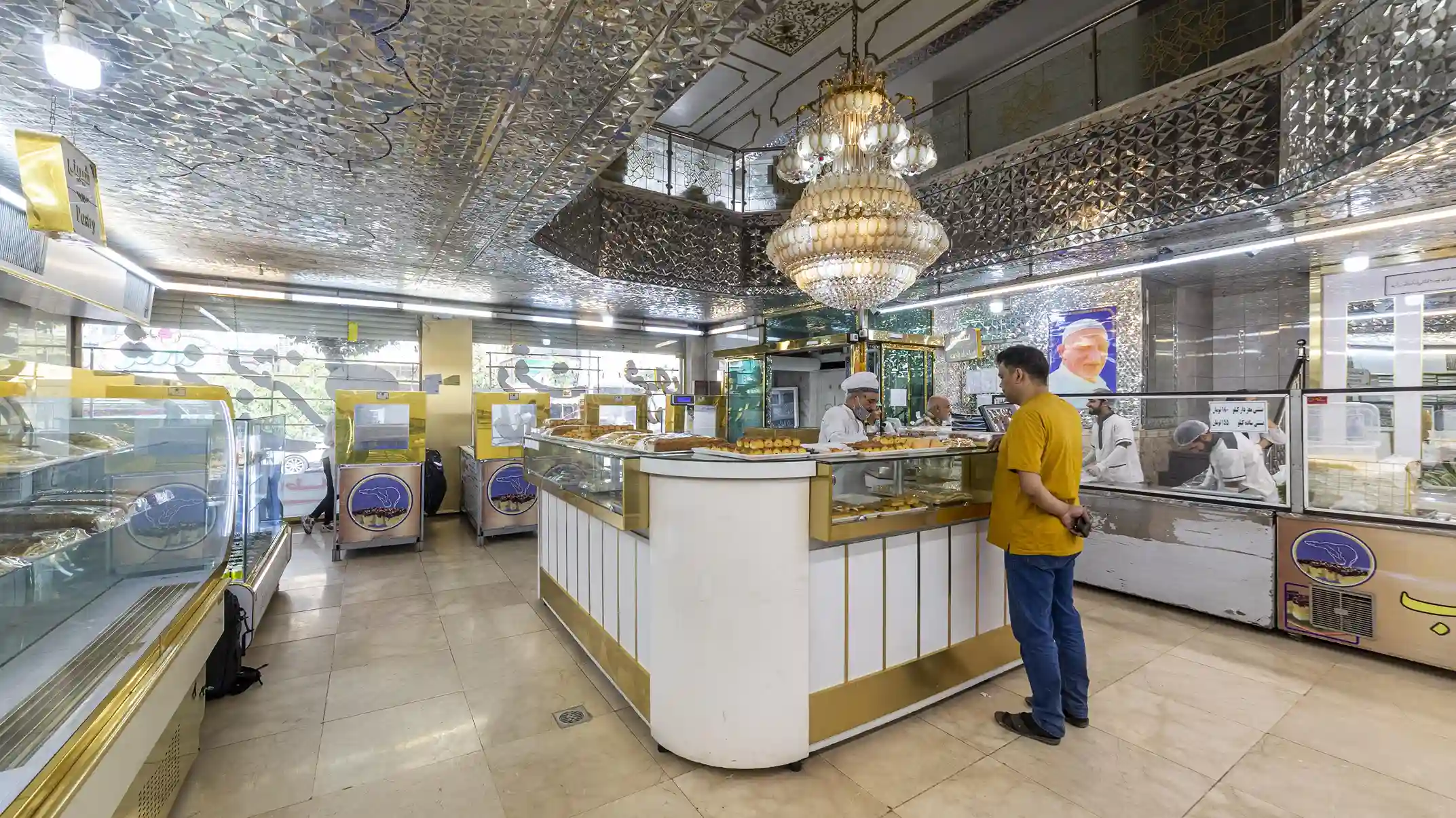 شیرینی بستنی دقت طلاب مشهد