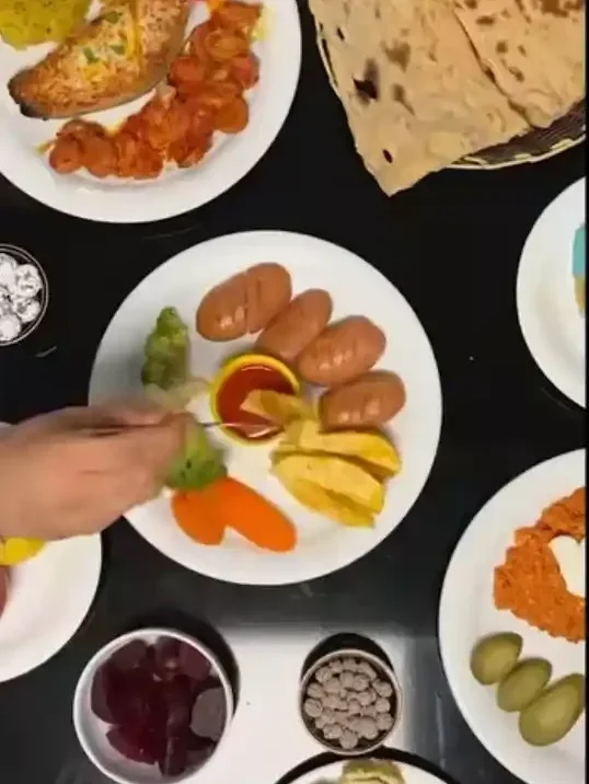 صبحانه گرم رستوران نارمک مشهد