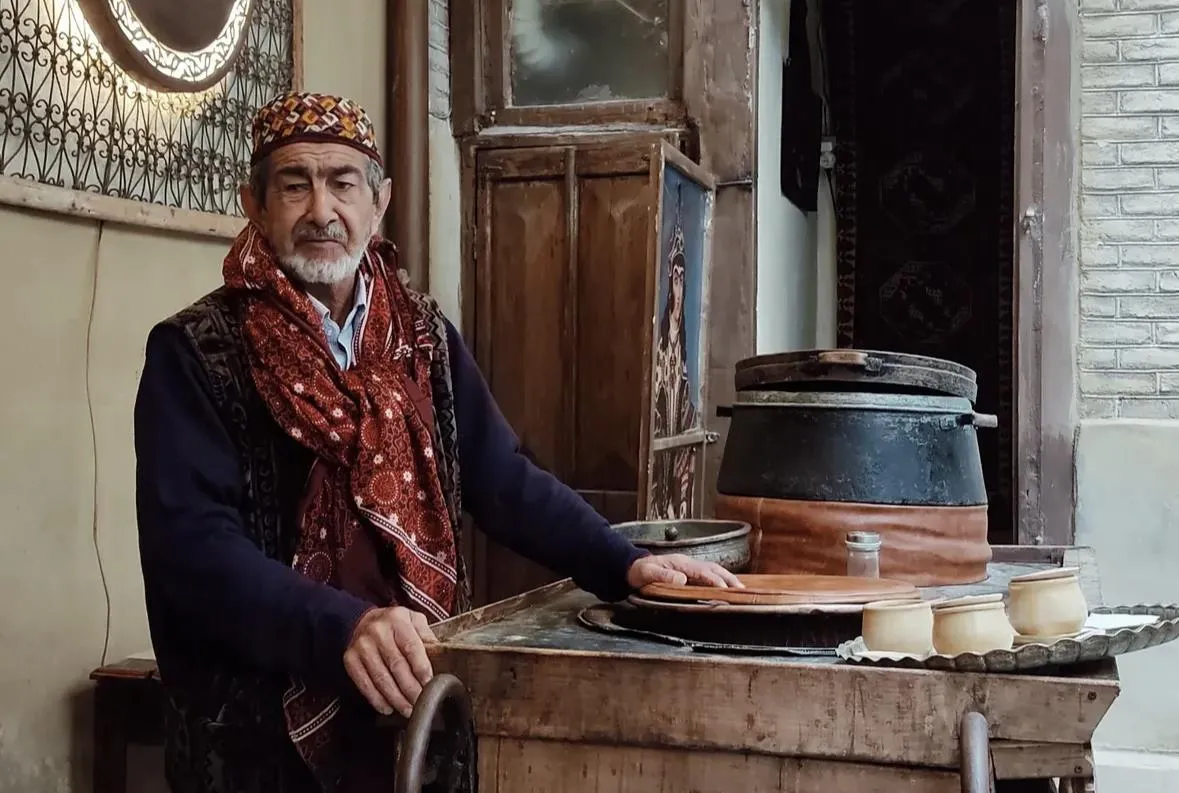 ساعت کاری بستنی نمکی مشهد