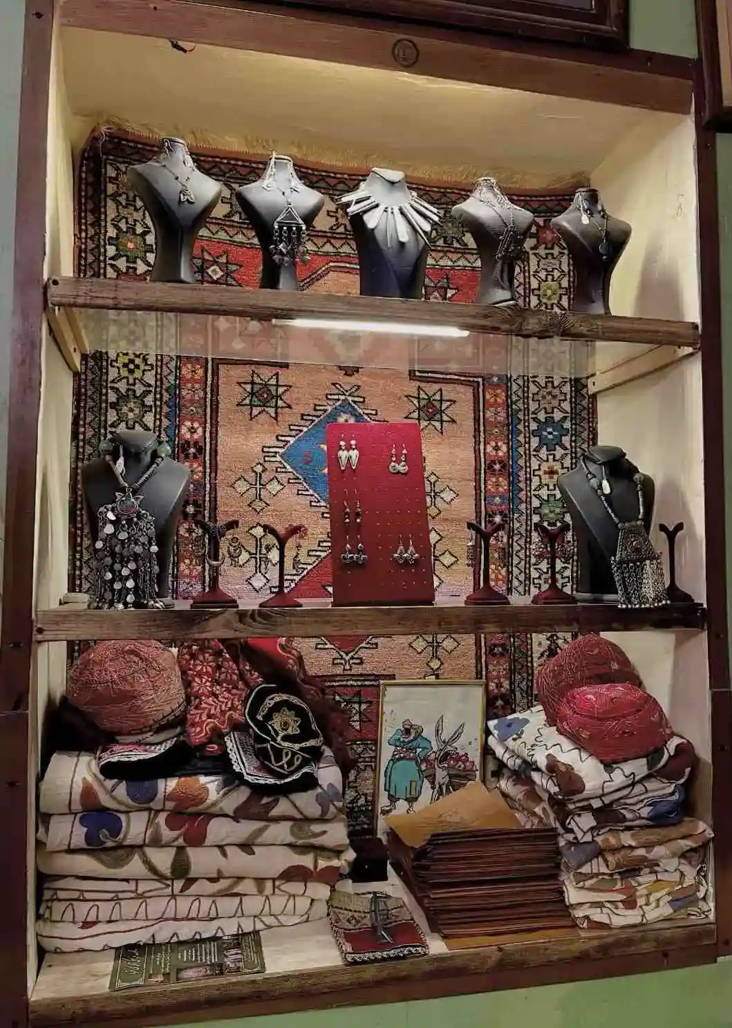جواهرات دوران قاجار عمارت قربا مشهد