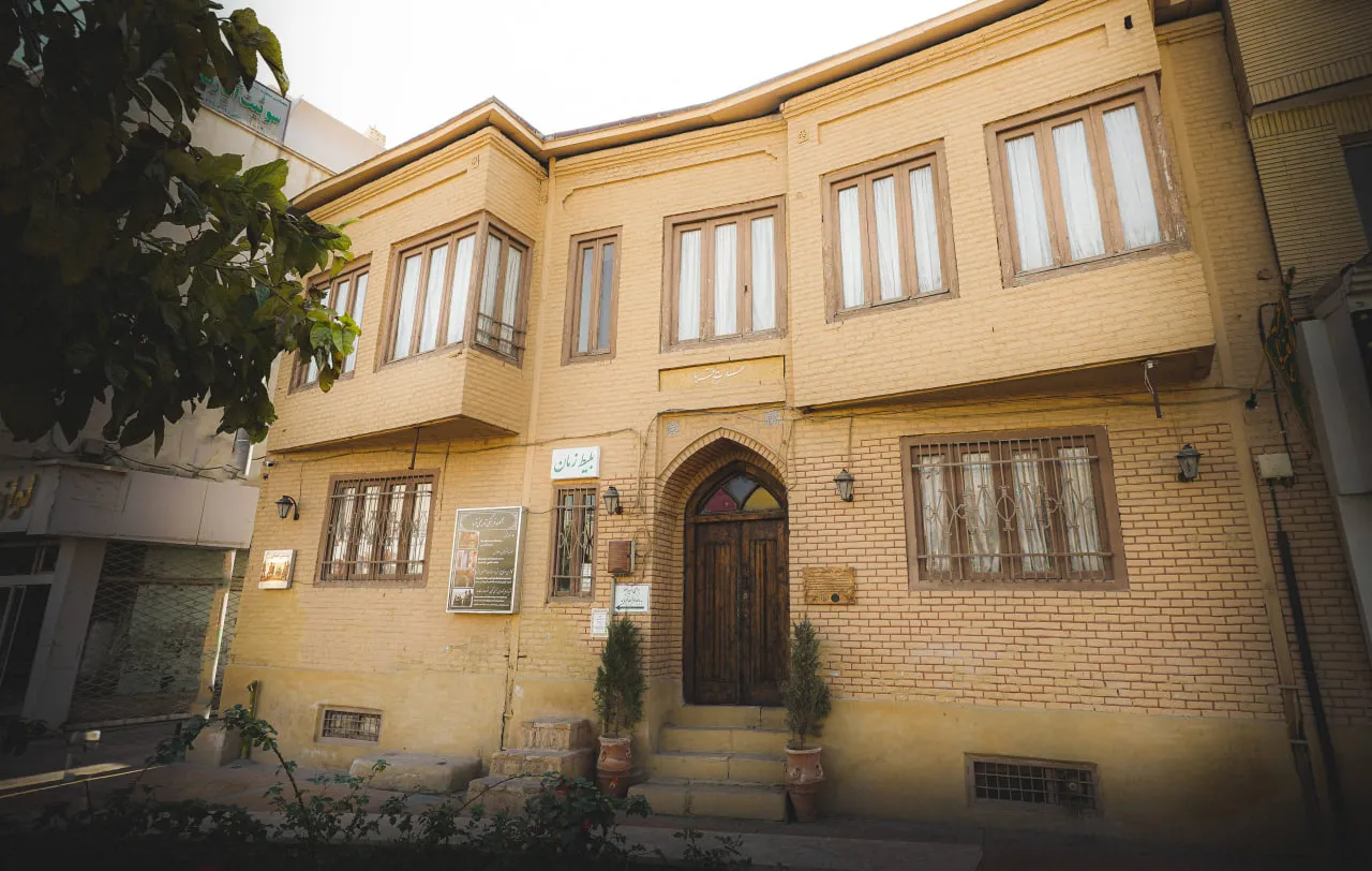 عمارت قربا مشهد کجاست؟