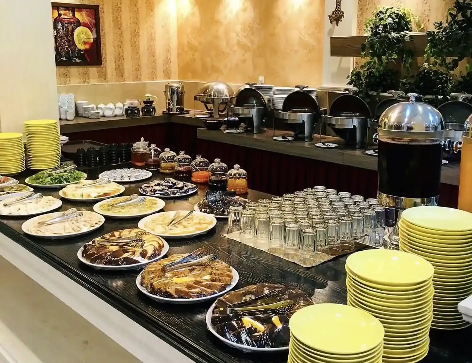 رستوران نارمک احمداباد