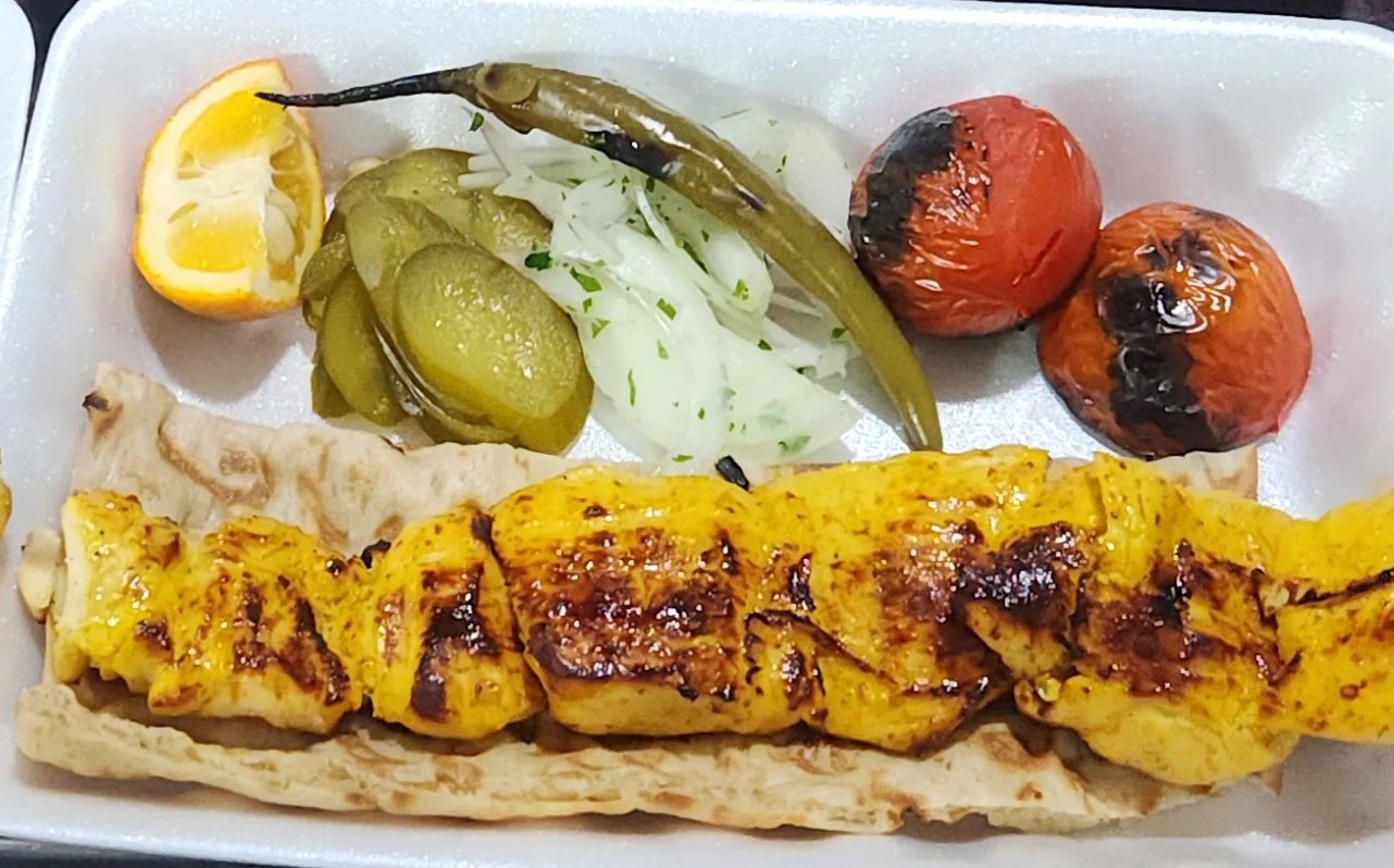 جوجه کباب زعفرانی بهارستان مشهد