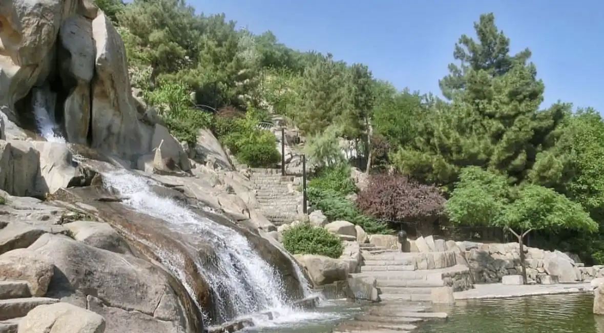 قله سنگی کوهسنگی مشهد