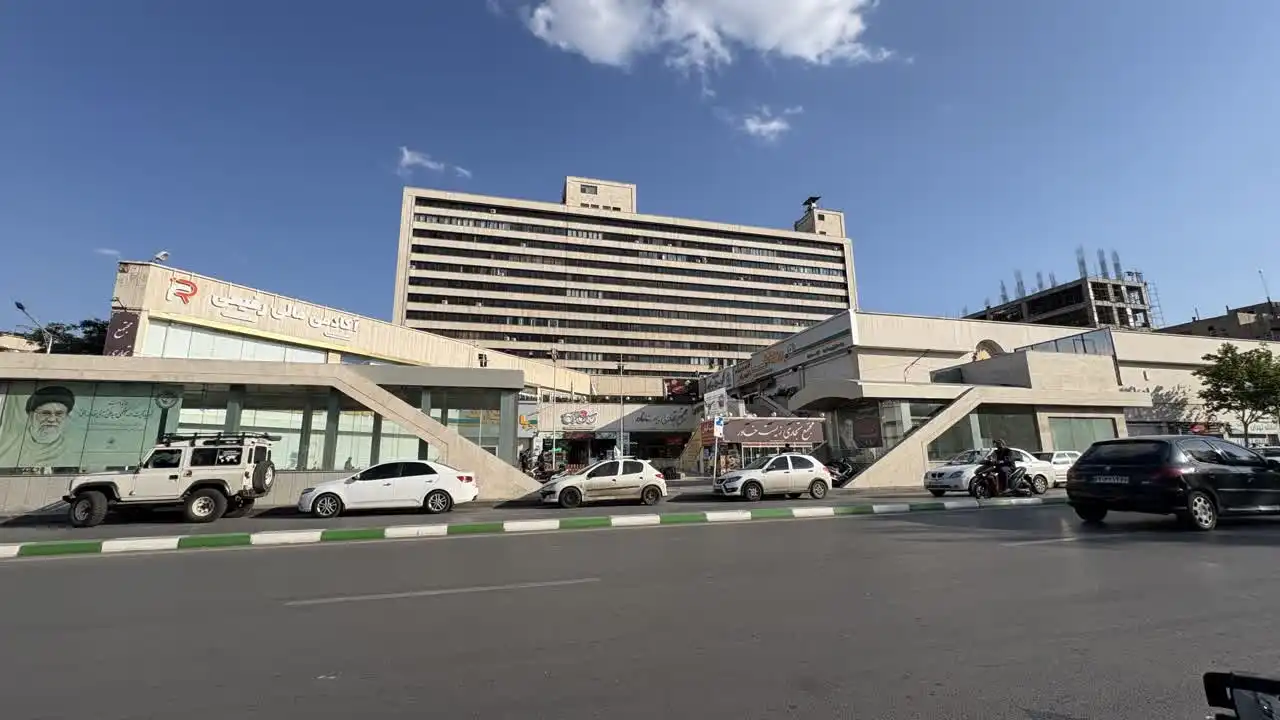 مجتمع تجاری زیست خاور مشهد