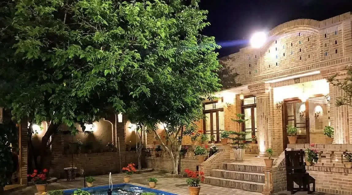 لوکیشن رستوران سنتی ملک شاهان مشهد