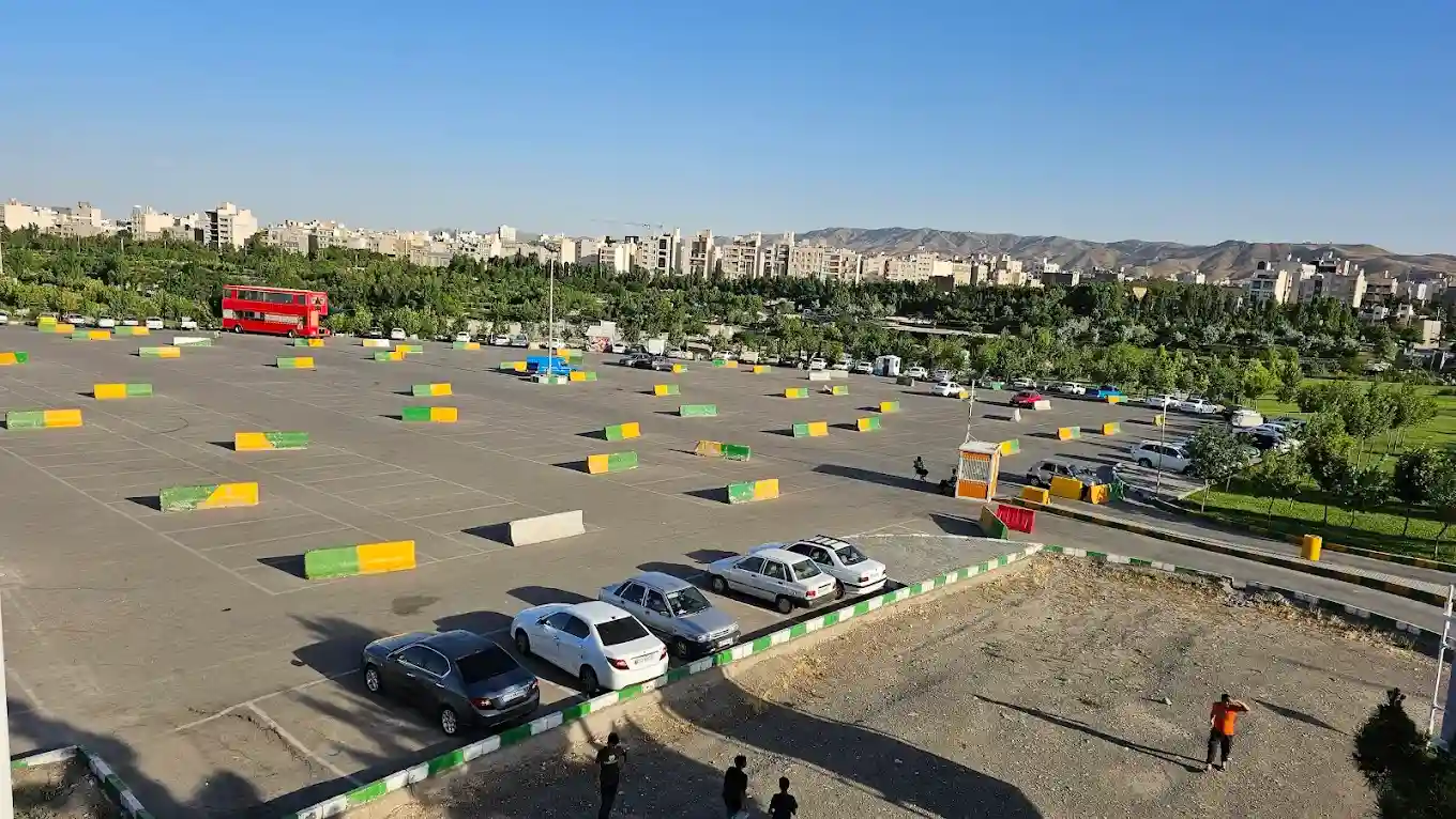 پارکینگ رود پارک مشهد