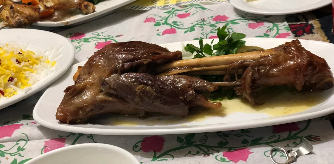 ماهیچه مخصوص رستوران مهستان شاندیز