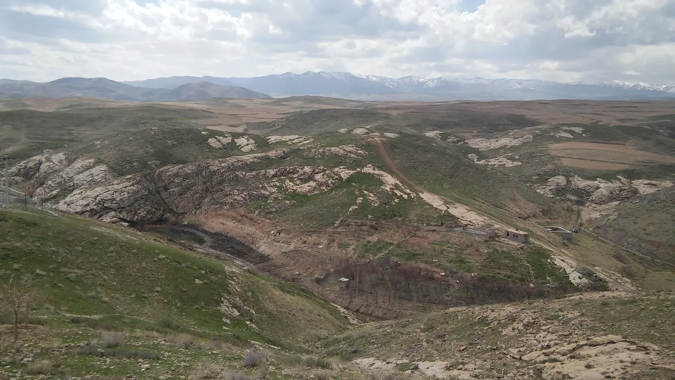 کوه نوردی در هفت حوض مشهد