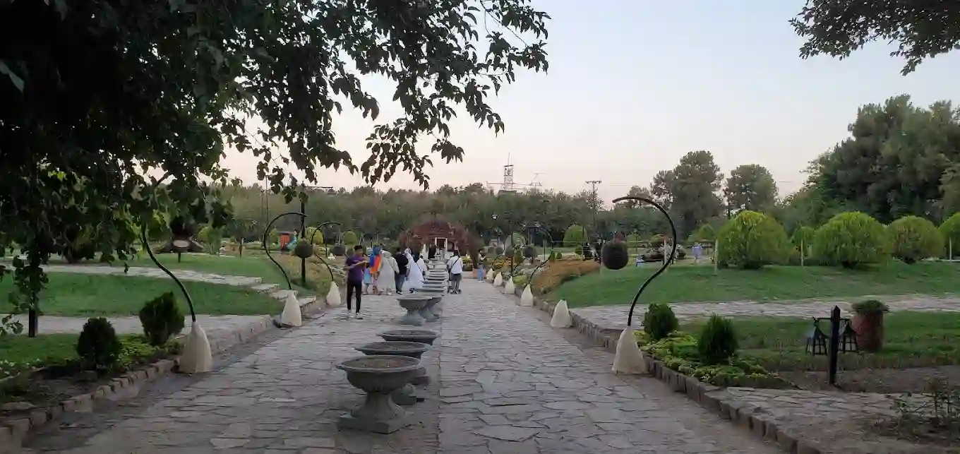 هزینه ورودی باغ مشهد چند است؟