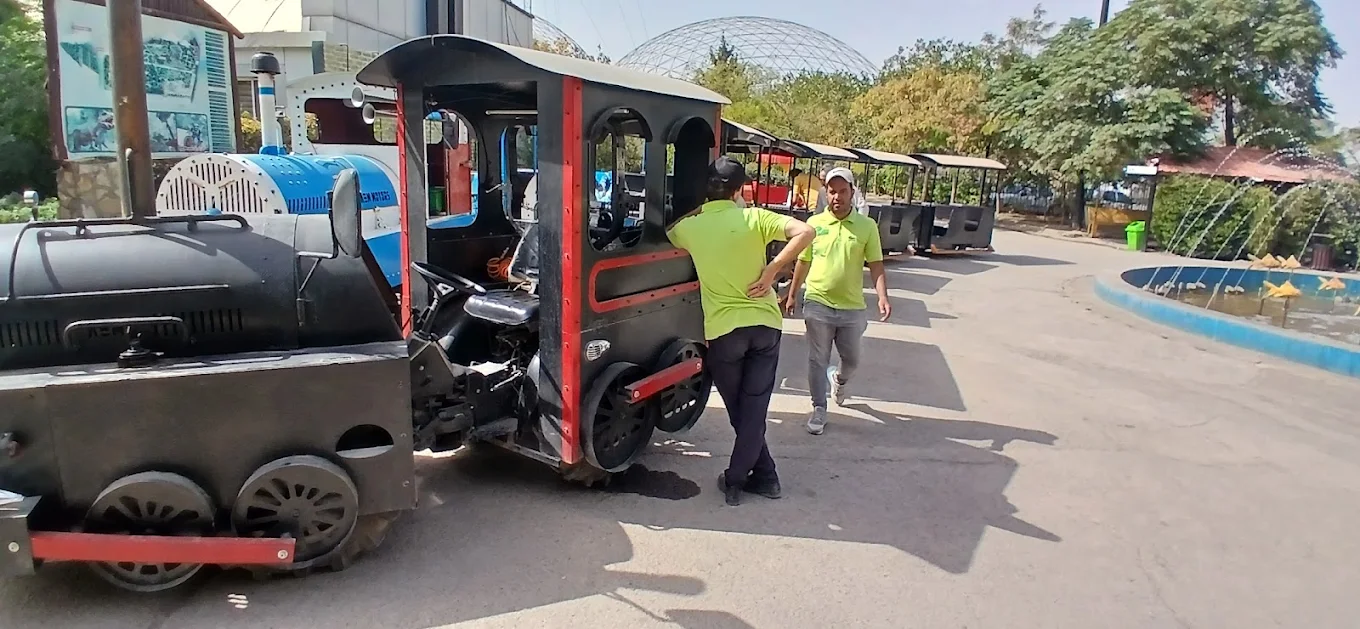 قطار شادی باغ مشهد