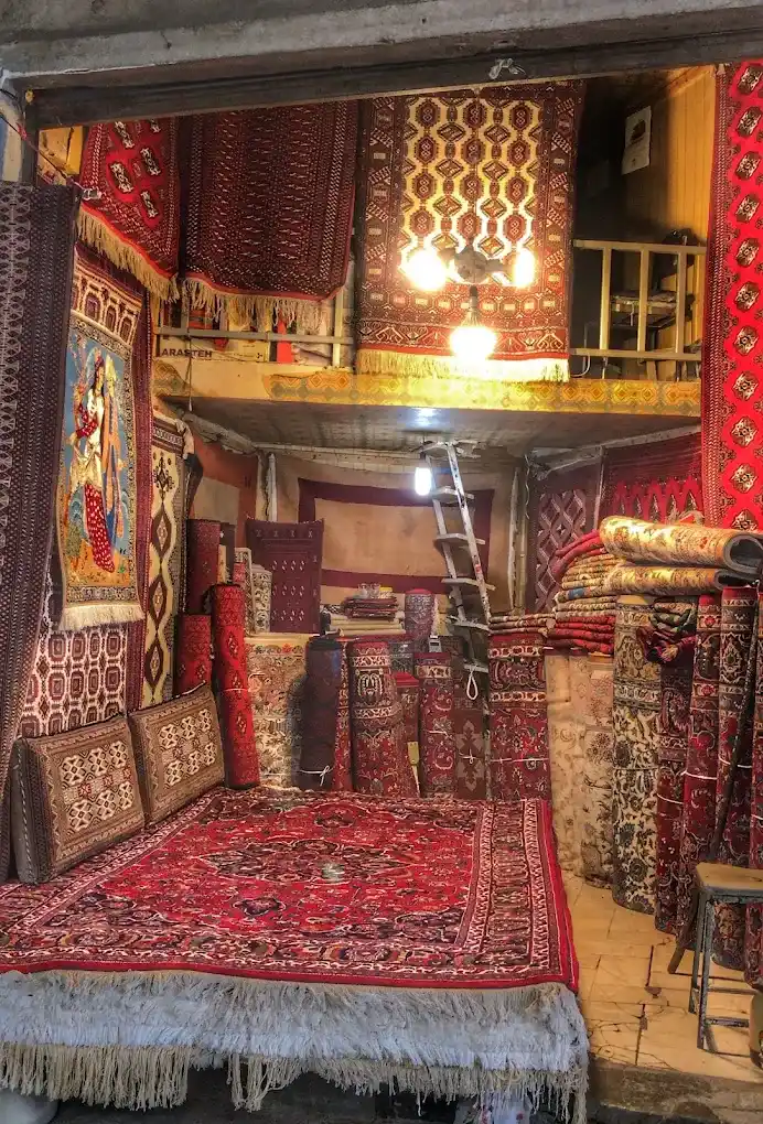 بازار فرش در مشهد کجاست؟