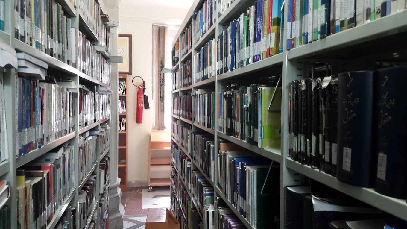 بهترین کتابخانه های مشهد