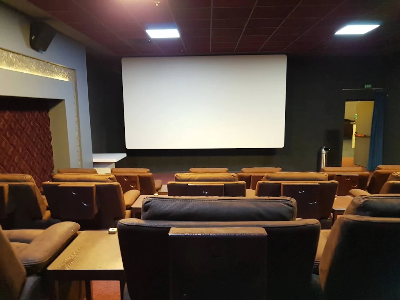خرید بلیط سینما اطلس مشهد