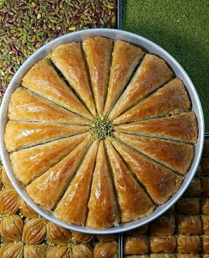 باقلوا استانبول مشهد دقیقا کجاست