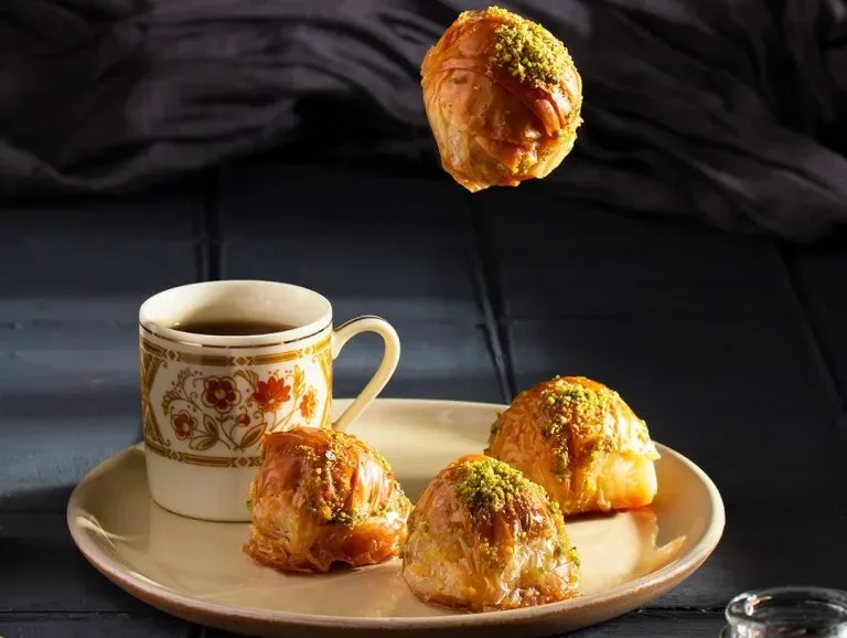 چای باقلوا استانبول لذیذ مشهد