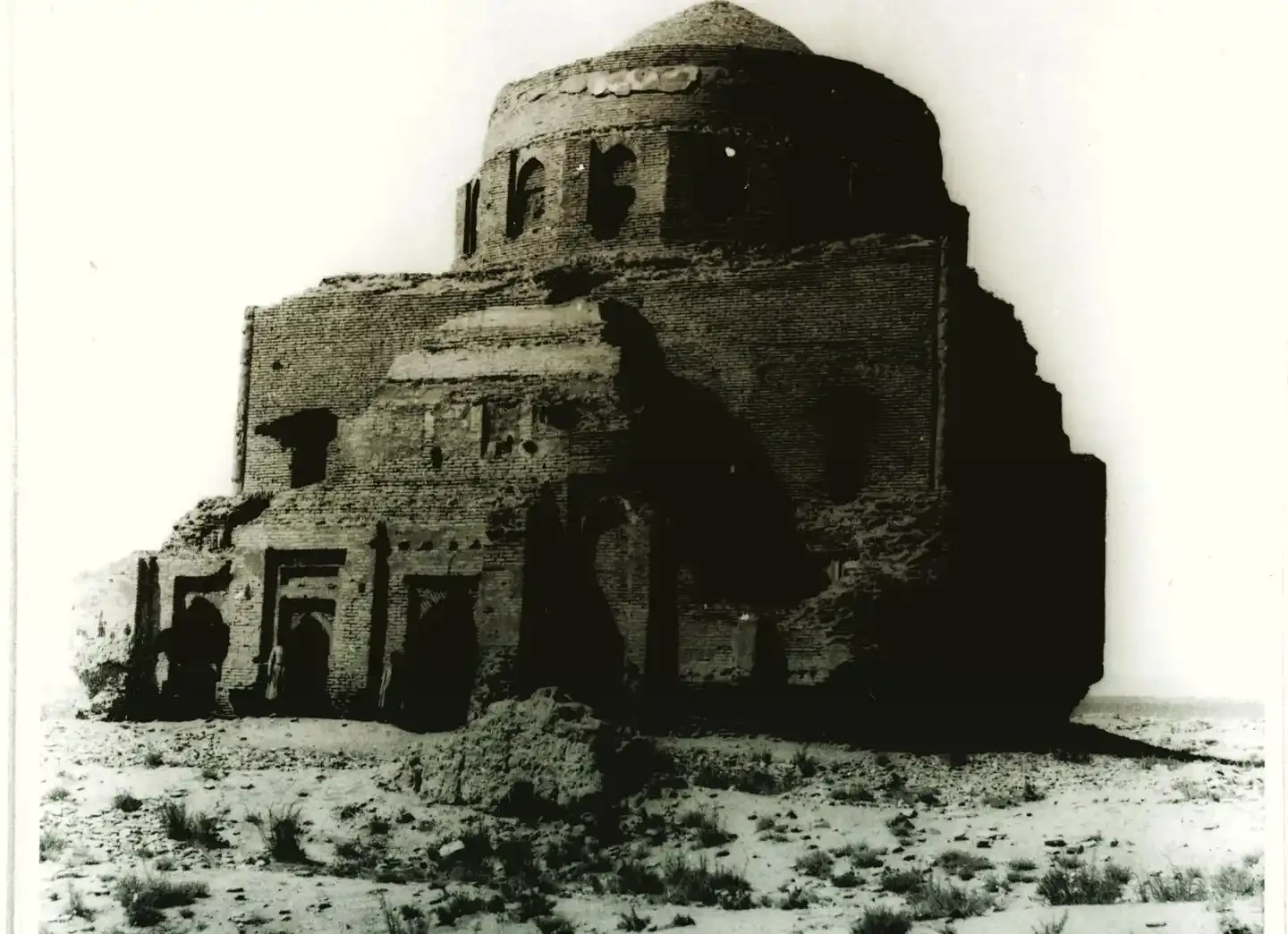 آرامگاه فردوسی در زمان قاجار