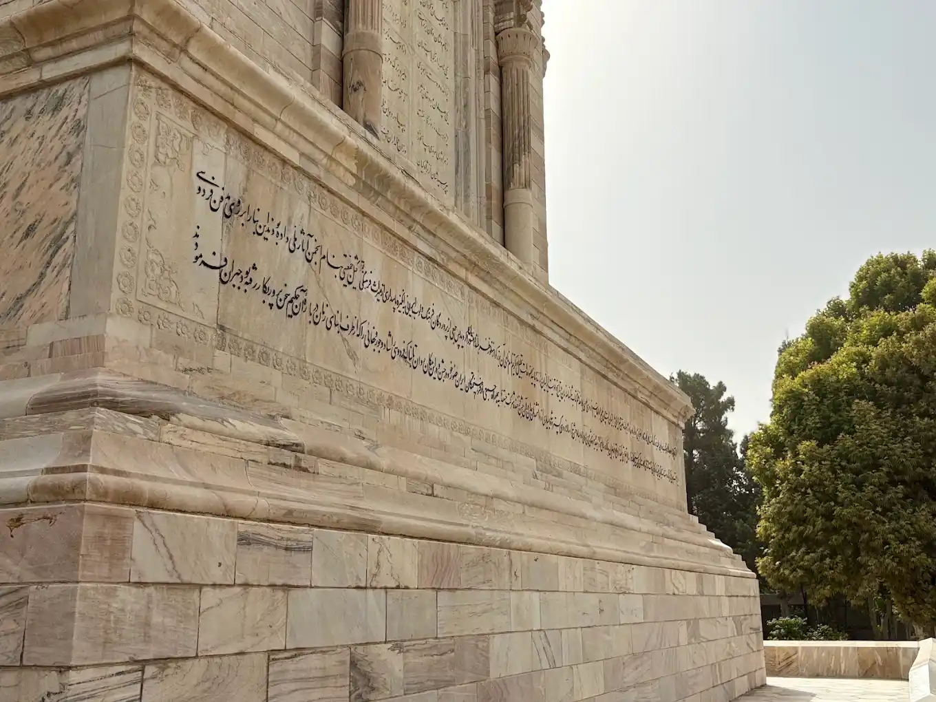معماری آرامگاه فردوسی مشهد