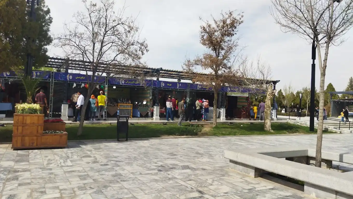 بازارچه صنایع دستی آرامگاه فردوسی مشهد