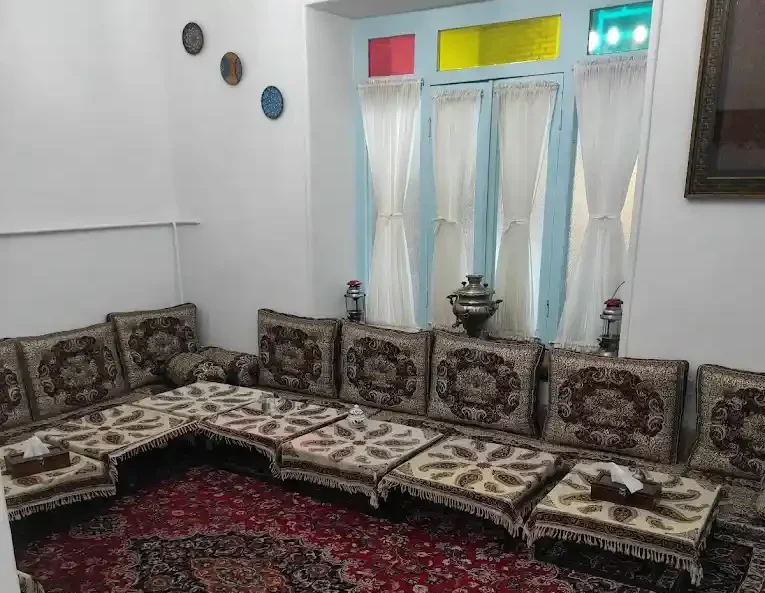 فضای داخلی خانه تاریخی بهرامی مشهد