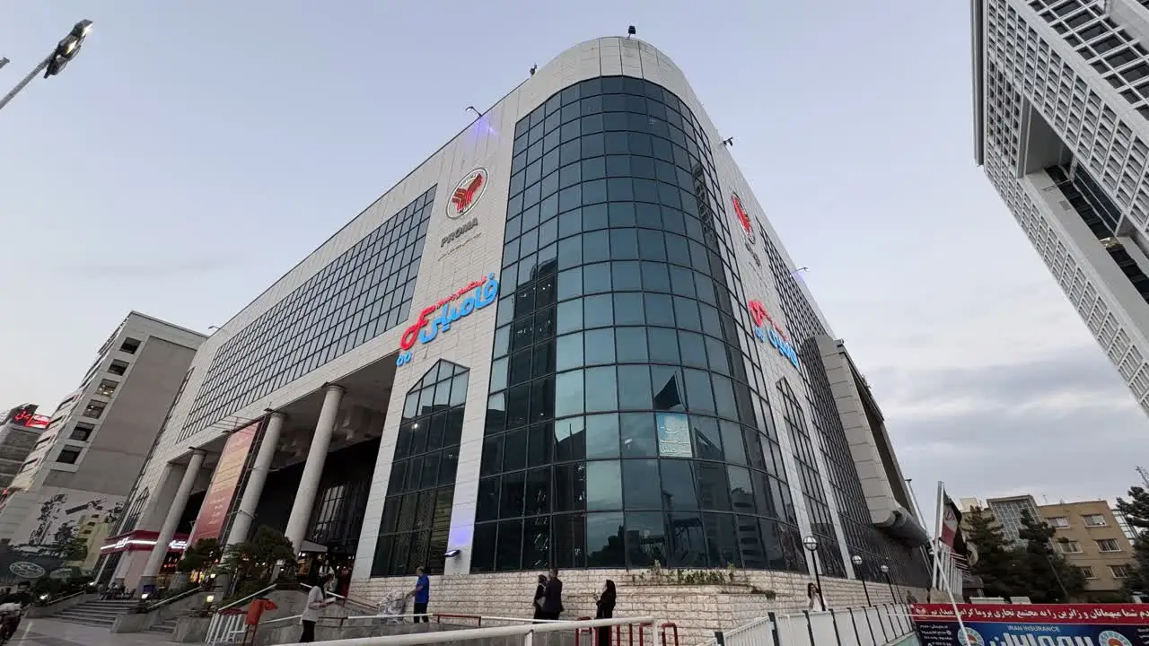 مرکز خرید پروما مشهد کجاست