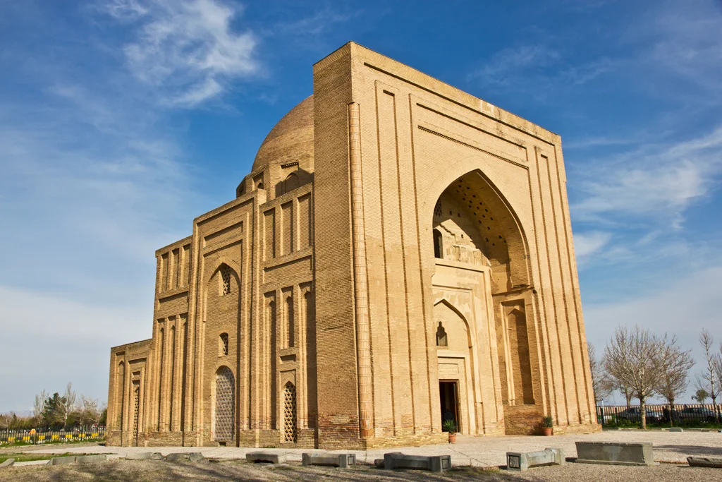 گنبد هارونیه مشهد کجاست