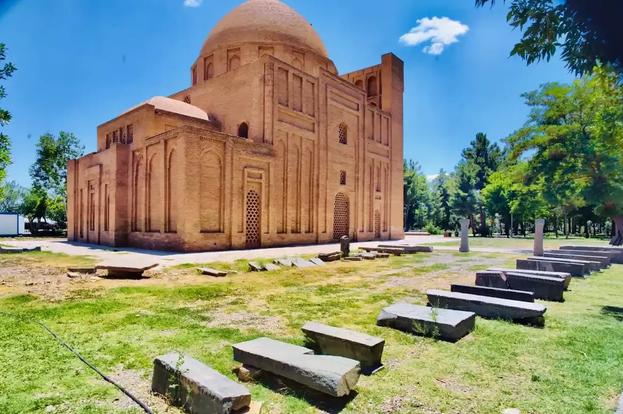 زندان هارون الرشید مشهد