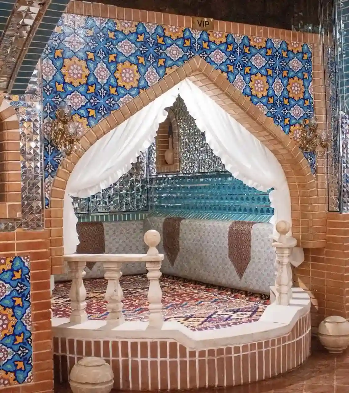 اتاقک های گنبدی رستوران جیران مشهد
