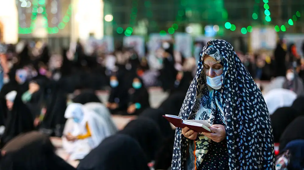 آداب خواندن زیارت نامه