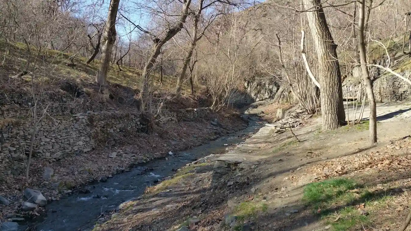 بهترین زمان رفتن به روستای کلاته آهن