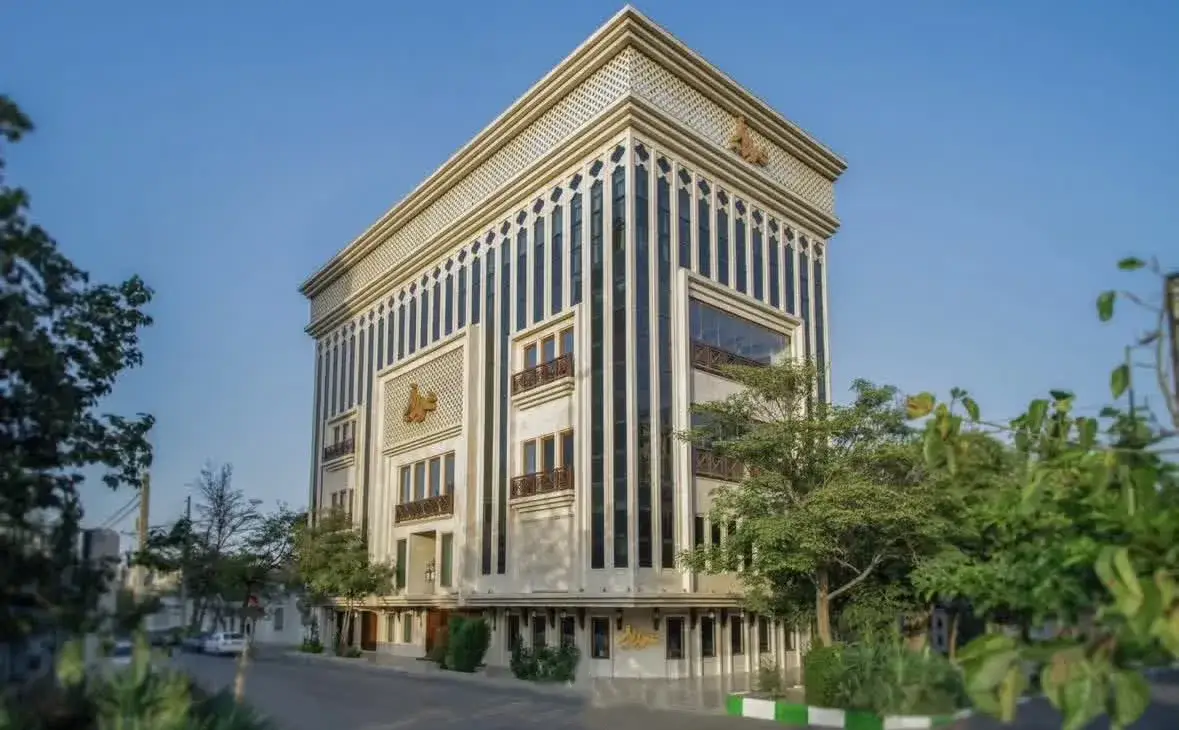 رستوران شبدیز شعبه وکیل آباد