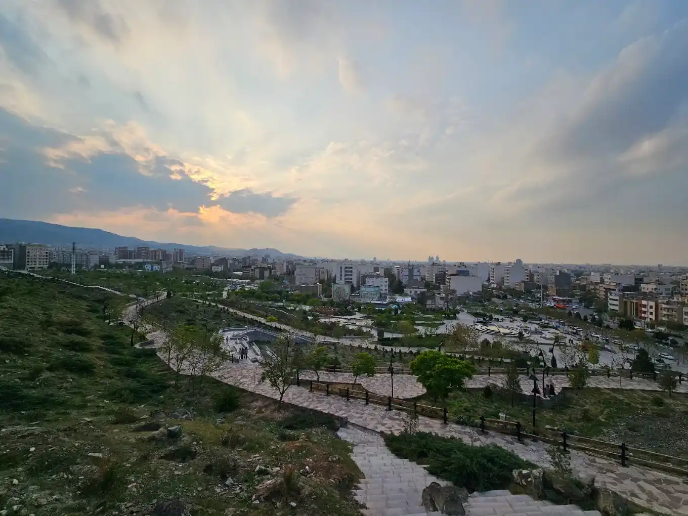 زمین چمن پارک وفا مشهد