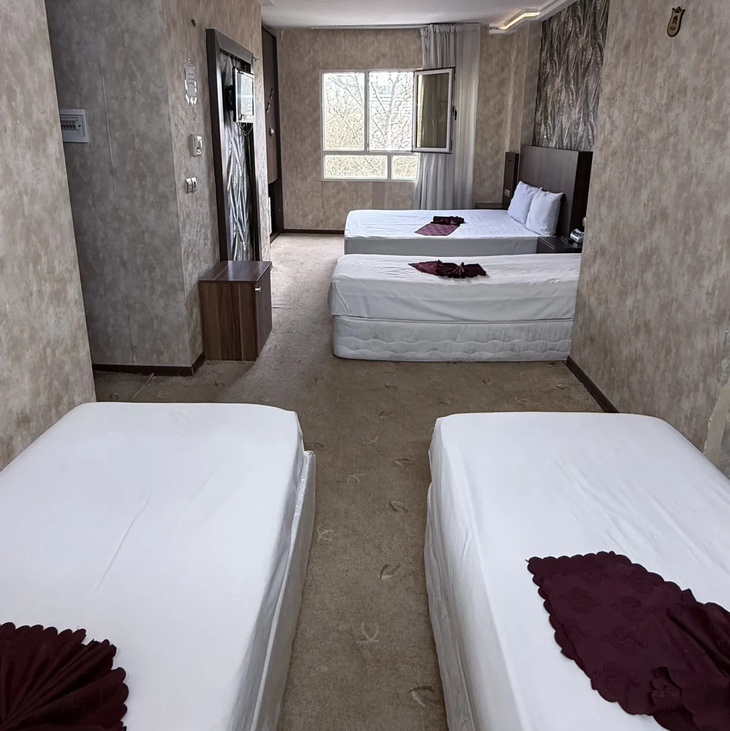 فمیلی سوییت هتل رودبار مشهد