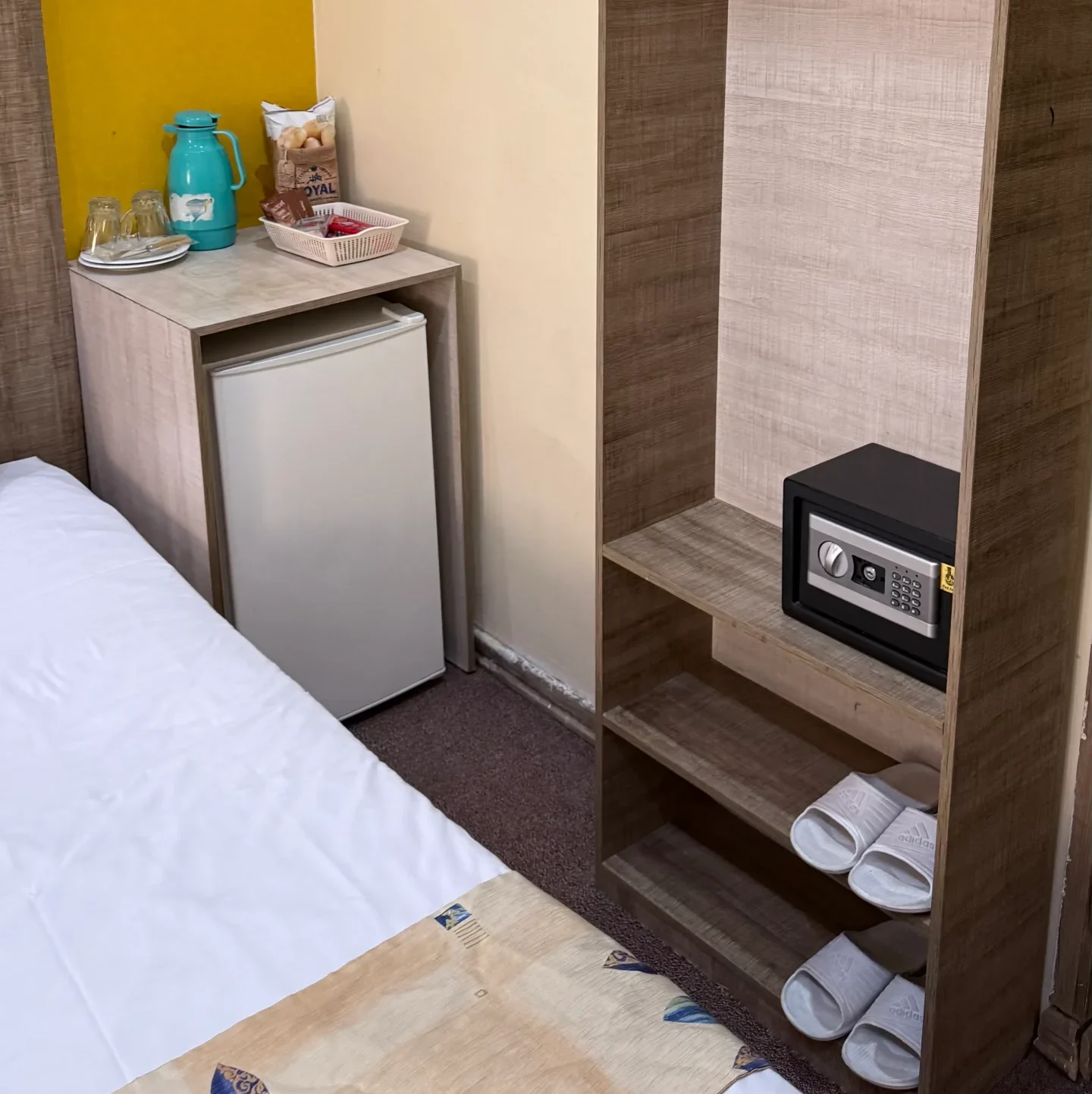 امکانات اتاق های هتل تاج مشهد