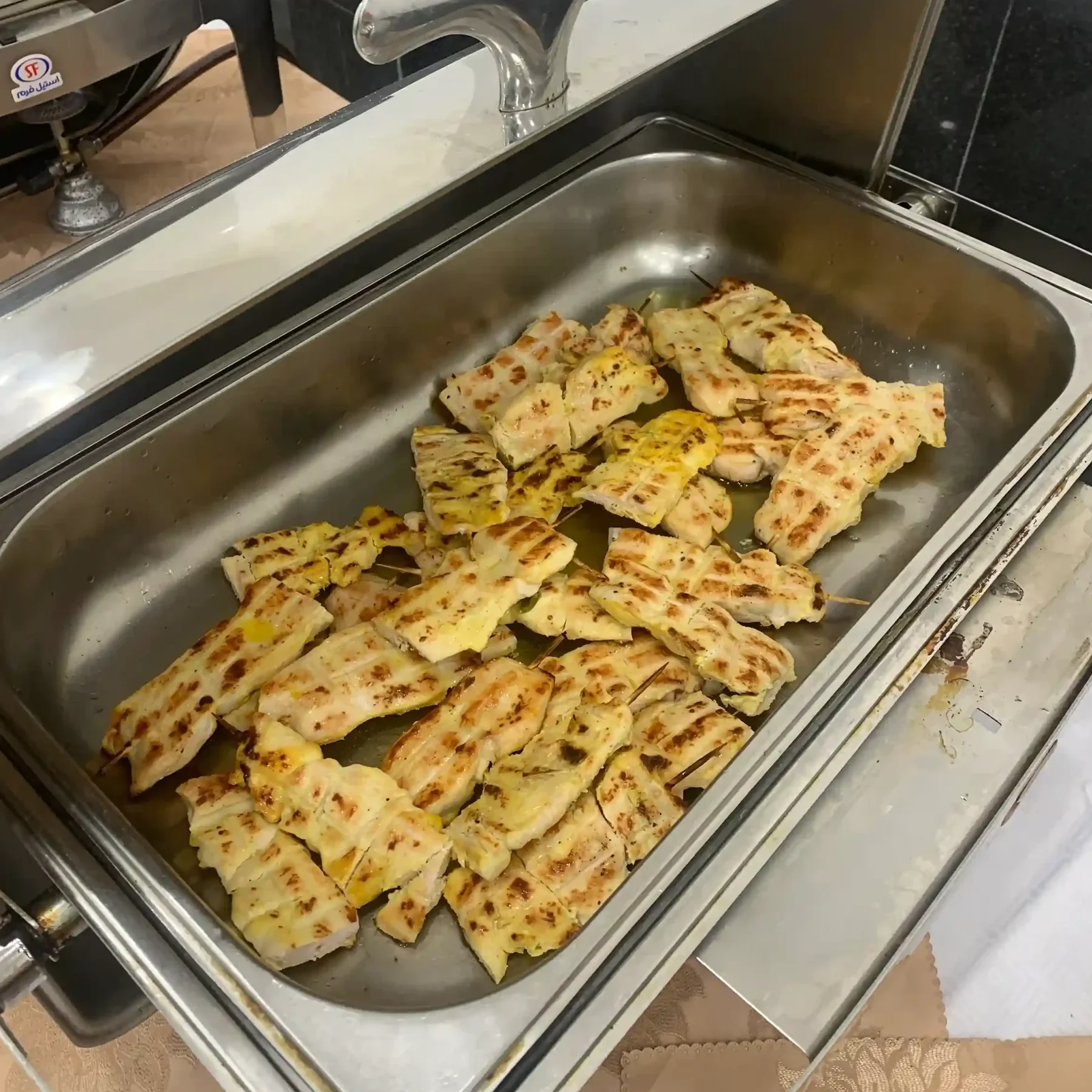 ناهار هتل ارگ مشهد