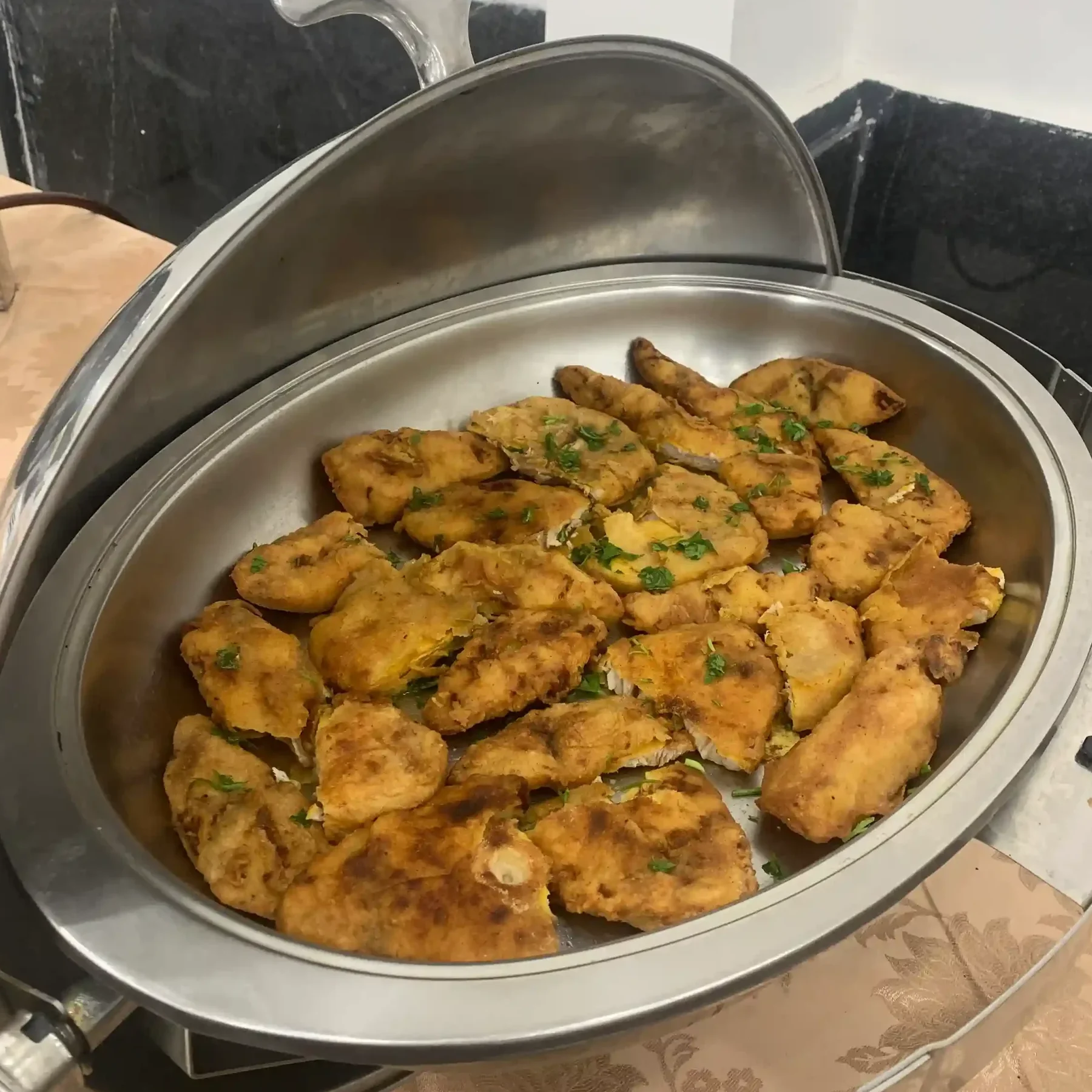 بوفه هتل ارگ مشهد