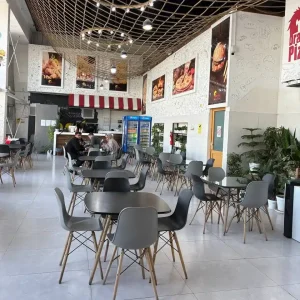 رستوران مرکز خرید ارض الهدایا