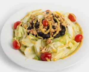 سالاد مخصوص لیو مشهد